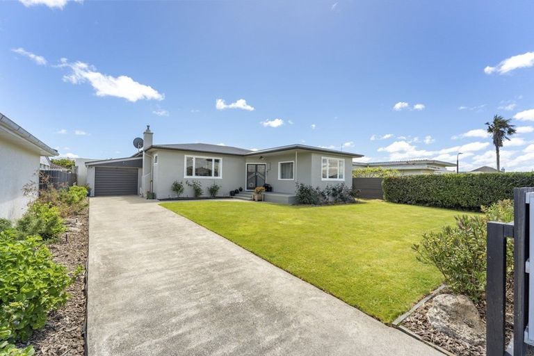 Photo of property in 3 Aberdeen Avenue, Takaro, Palmerston North, 4412