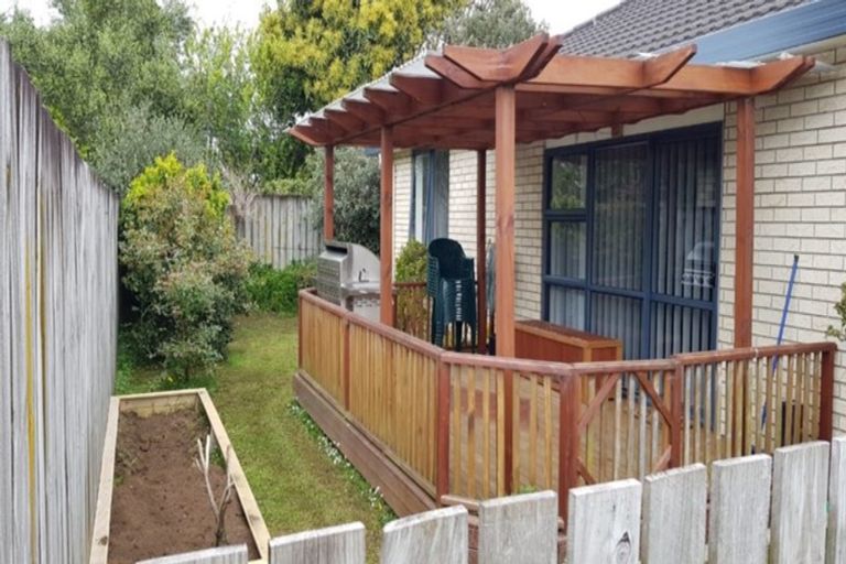 Photo of property in 37 Pateke Drive, Takanini, 2112