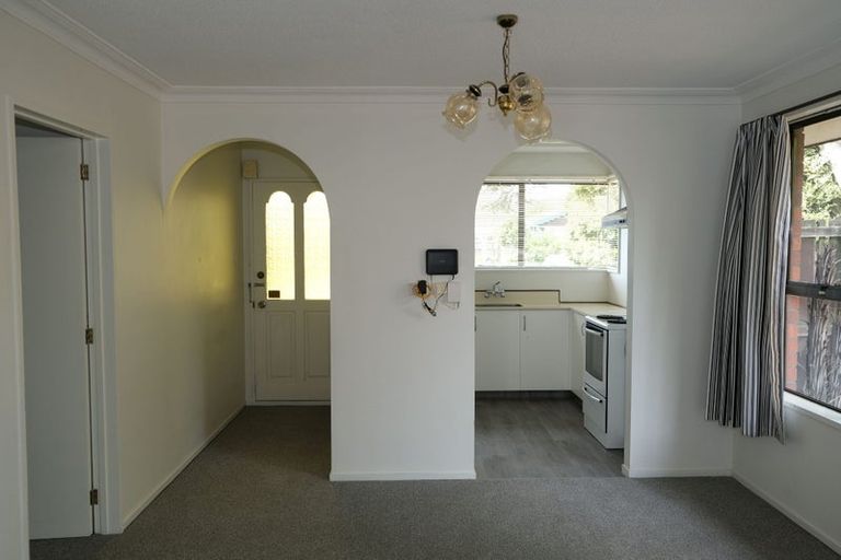 Photo of property in 2/68 Sabys Road, Halswell, Christchurch, 8025