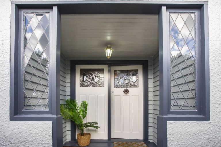 Photo of property in 1/31 Young Street, Somerfield, Christchurch, 8024