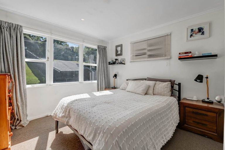 Photo of property in 245 Vipond Road, Stanmore Bay, Whangaparaoa, 0932
