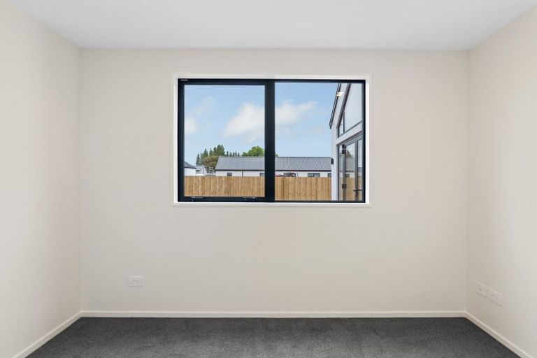 Photo of property in 52 Matamoe Drive, Halswell, 8025