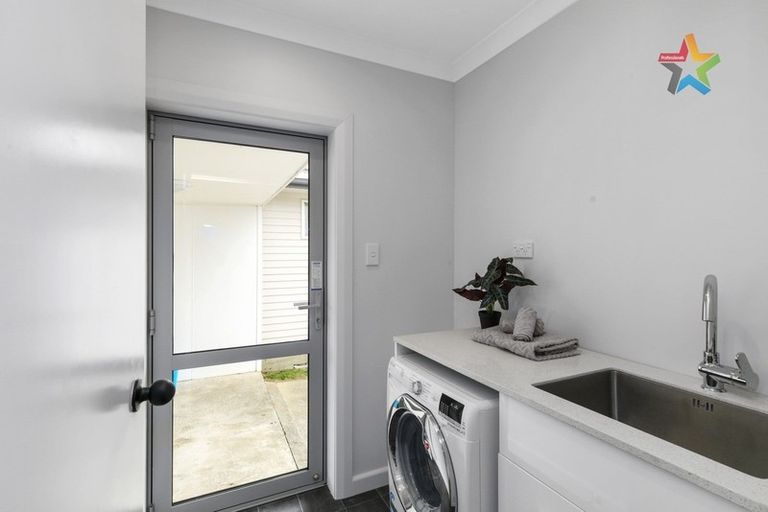 Photo of property in 350 Waiwhetu Road, Fairfield, Lower Hutt, 5011