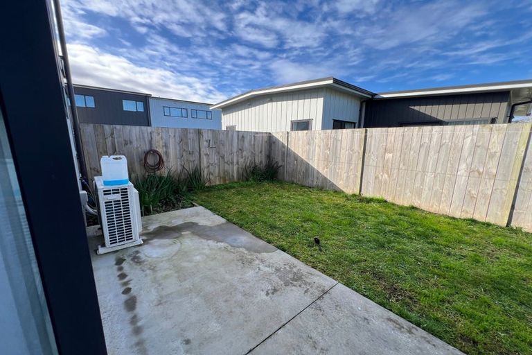 Photo of property in 10 Kitea Place, Mangere, Auckland, 2022