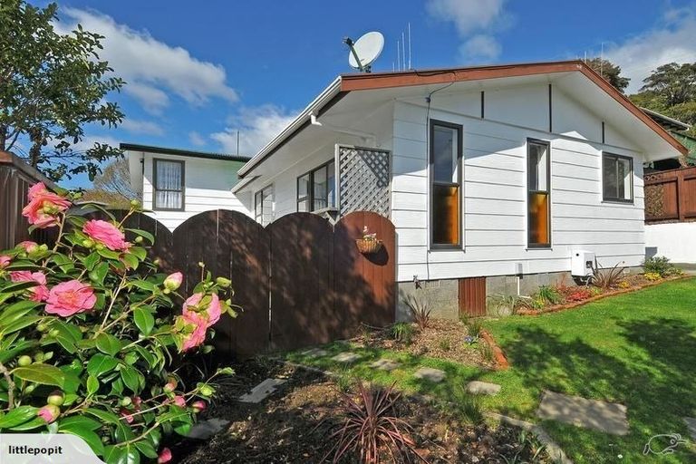 Photo of property in 9a Crystal Grove, Birchville, Upper Hutt, 5018