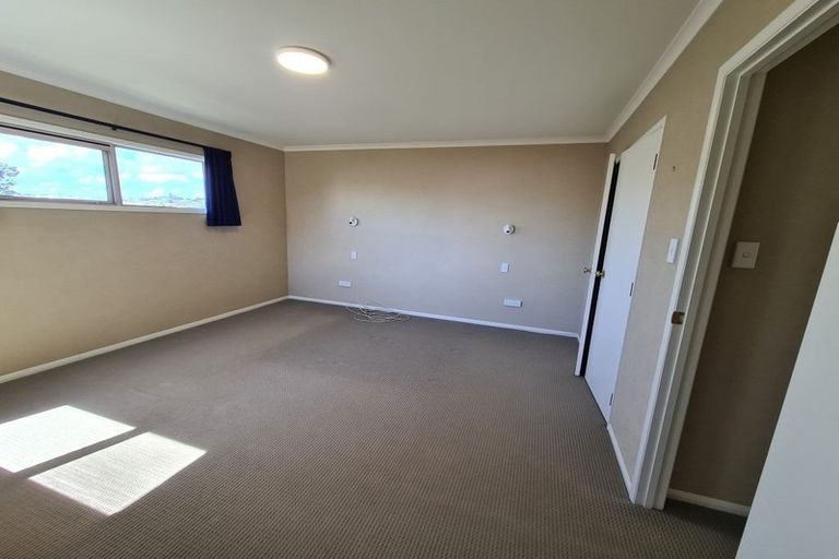 Photo of property in 14 Whiteley Street, Moturoa, New Plymouth, 4310
