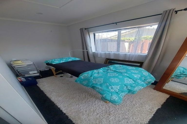Photo of property in 25a Toru Road, Paraparaumu Beach, Paraparaumu, 5032