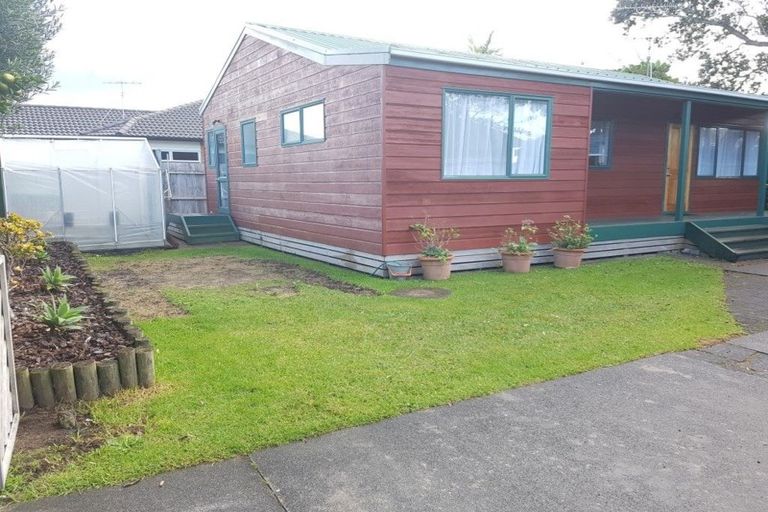 Photo of property in 23a Pine Road, Orewa, 0931