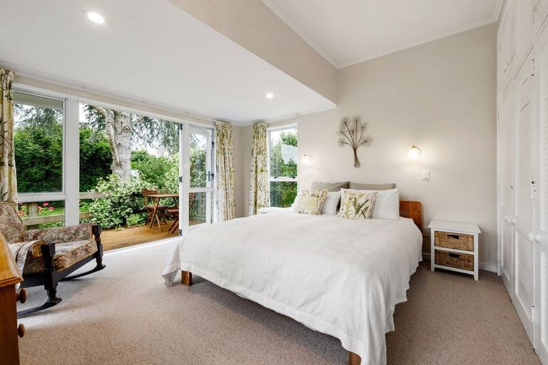 Photo of property in 142 Williams Street, Cambridge, 3434