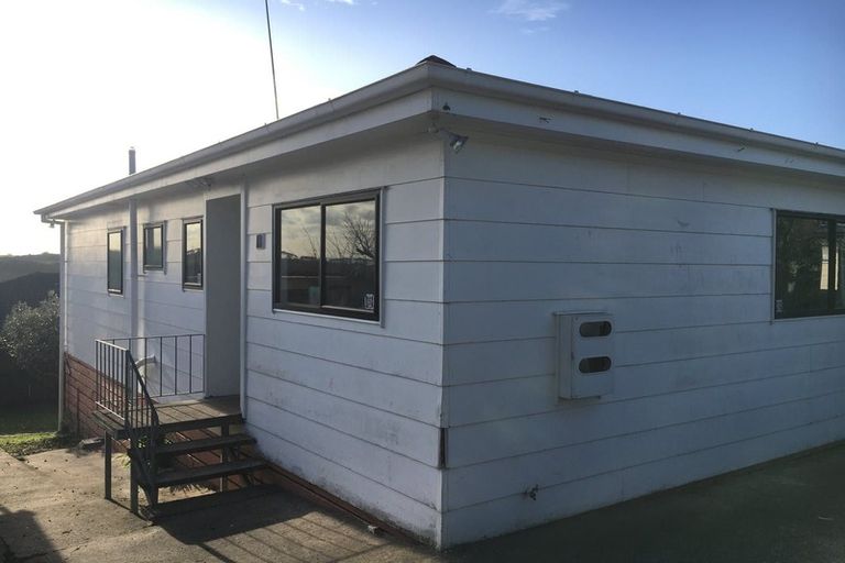 Photo of property in 2/59 Finlayson Avenue, Clendon Park, Auckland, 2103