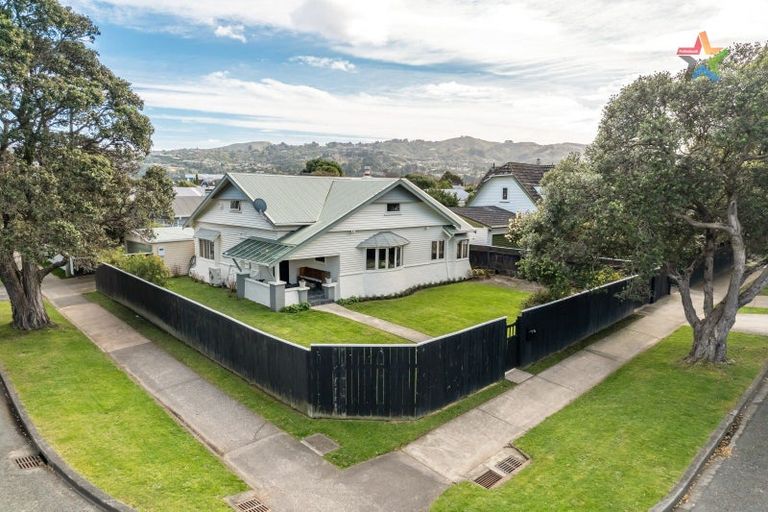 Photo of property in 18 Riddiford Street, Woburn, Lower Hutt, 5011