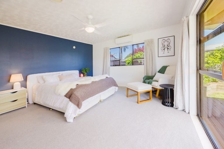 Photo of property in 78 Atherfold Crescent, Greenmeadows, Napier, 4112