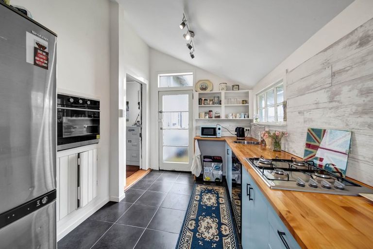 Photo of property in 21 Egmont Street, Patea, 4520