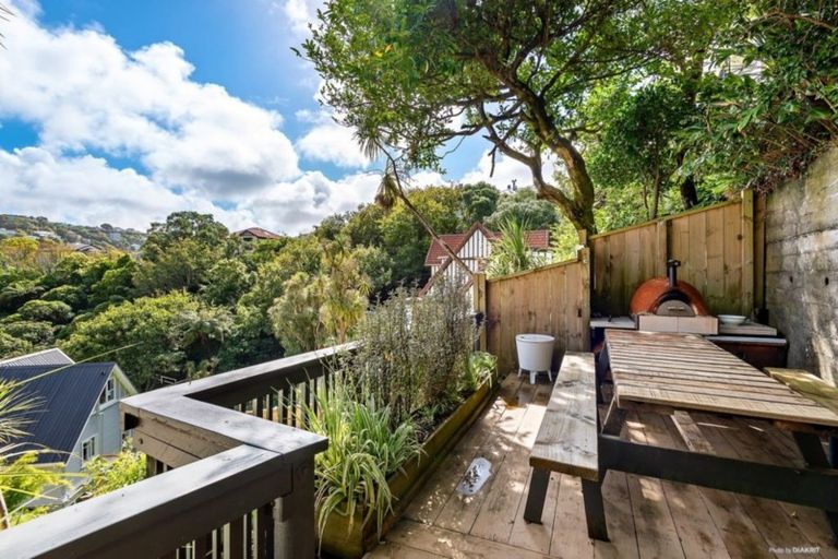 Photo of property in 16 Upland Road, Kelburn, Wellington, 6012