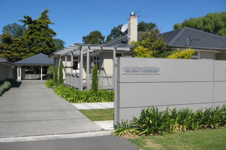 Photo of property in 88 Golf Links Road, Shirley, Christchurch, 8061