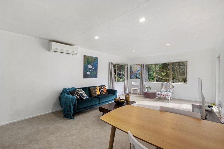 Photo of property in 24 Dovey Place, Massey, Auckland, 0614