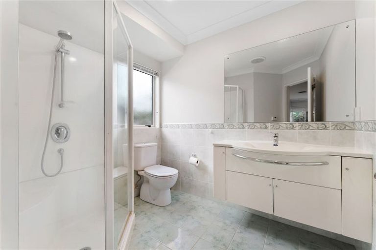 Photo of property in 12 Hendrika Court, Hobsonville, Auckland, 0618