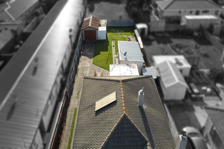 Photo of property in 12 Balmoral Street, Oamaru North, Oamaru, 9400