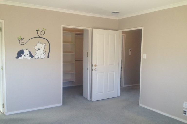 Photo of property in 9 Halstead Place, Huntington Park, Auckland, 2013