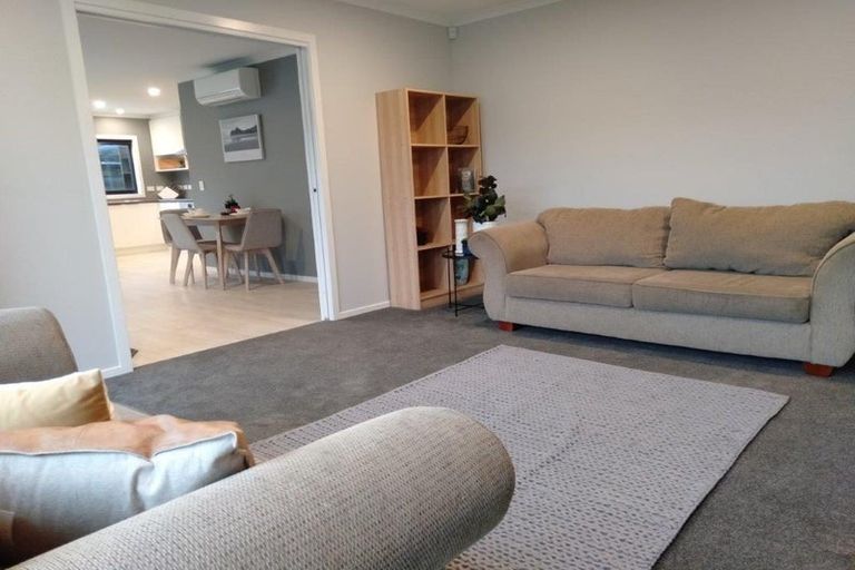 Photo of property in 35 Gallipoli Place, Paraparaumu, 5032