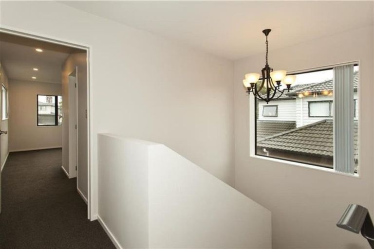 Photo of property in 35 James Walter Place, Mount Wellington, Auckland, 1060