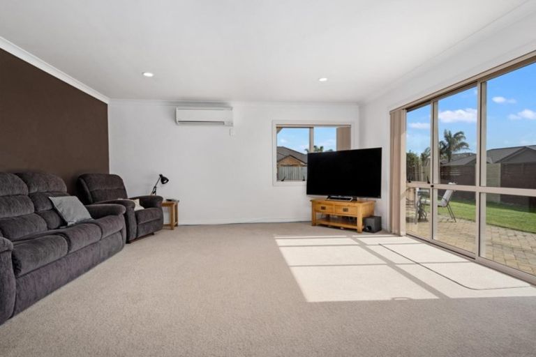 Photo of property in 12 Palomino Place, Papamoa Beach, Papamoa, 3118