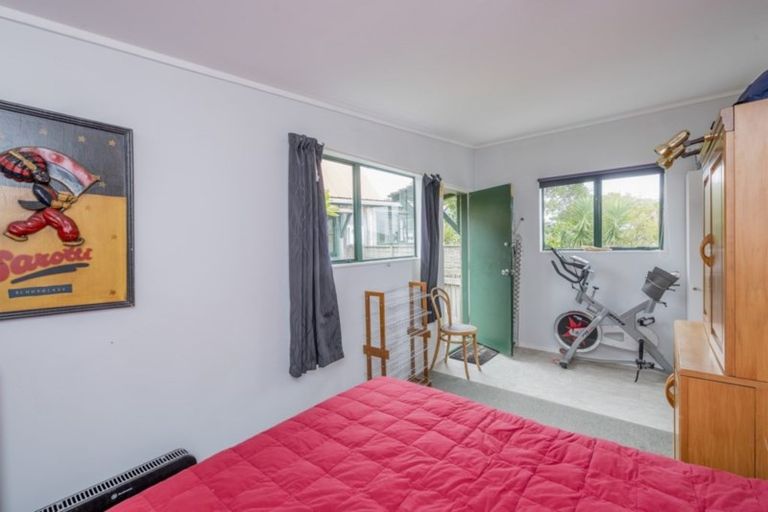 Photo of property in 18 Campion Road, Waikanae Beach, Waikanae, 5036