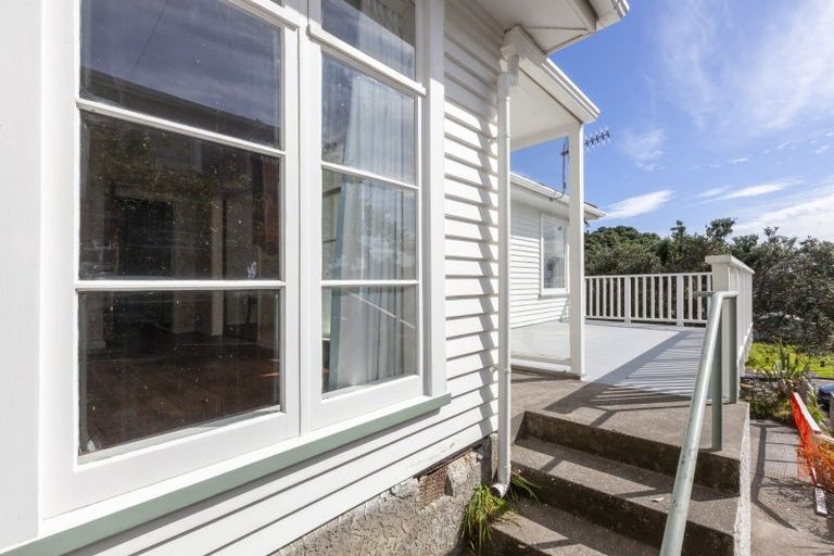 Photo of property in 116 Wellington Road, Paekakariki, 5034