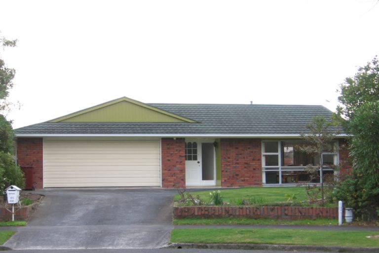 Photo of property in 11 Earl Place, Hokowhitu, Palmerston North, 4410