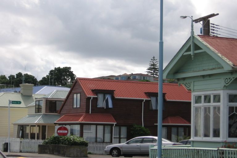 Photo of property in 33 Queens Parade, Devonport, Auckland, 0624