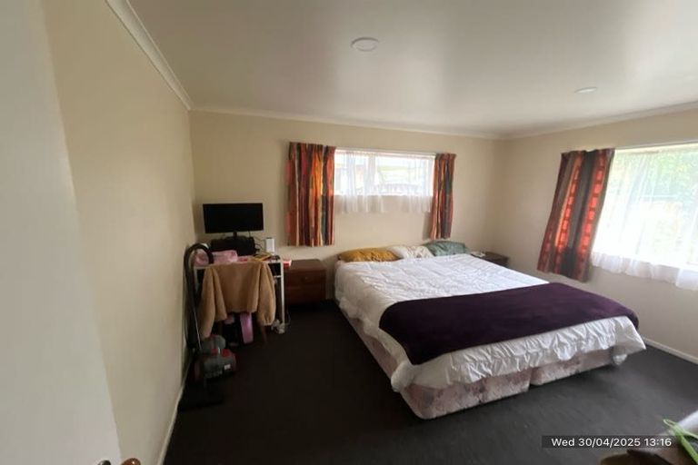 Photo of property in 57 Pelorus Street, Welcome Bay, Tauranga, 3112