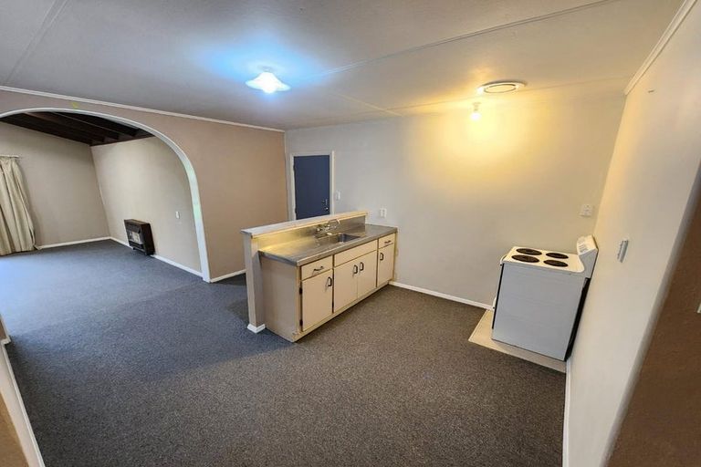 Photo of property in 34 Kelvin Grove Road, Kelvin Grove, Palmerston North, 4414