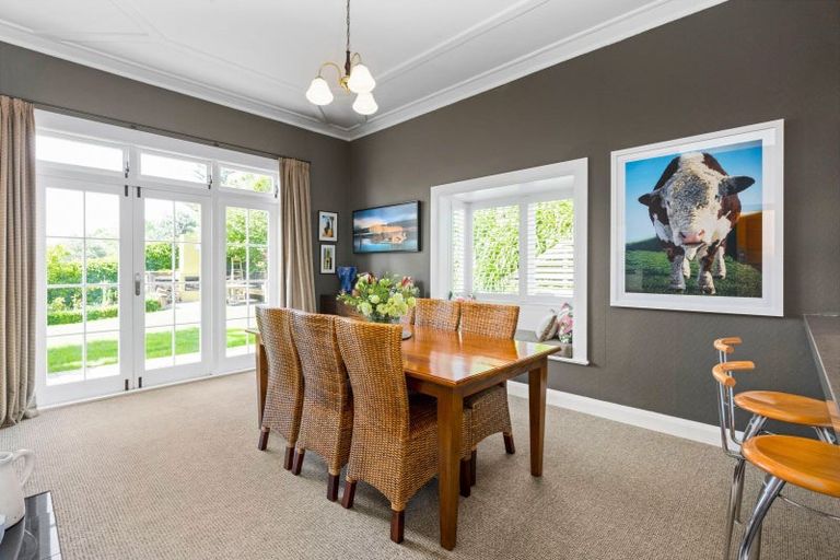 Photo of property in 6 Madeira Road, Bluff Hill, Napier, 4110