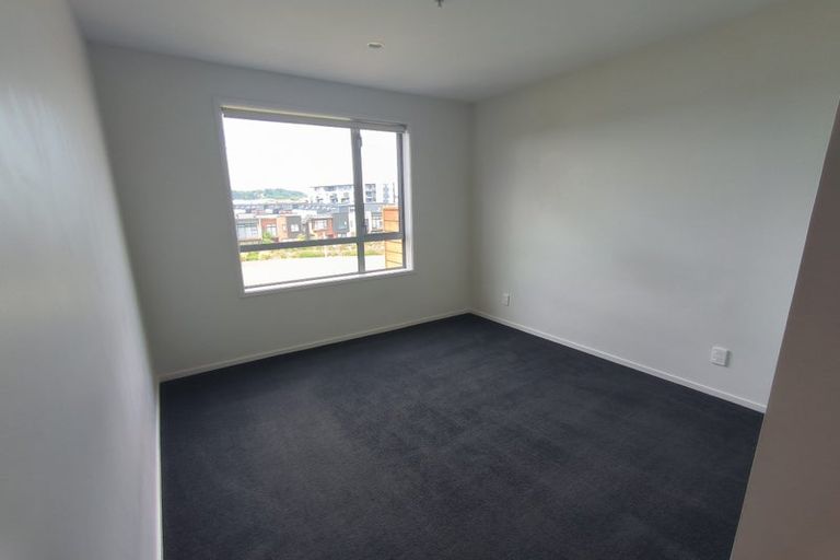 Photo of property in 303/160d Hobsonville Point Road, Hobsonville, Auckland, 0616