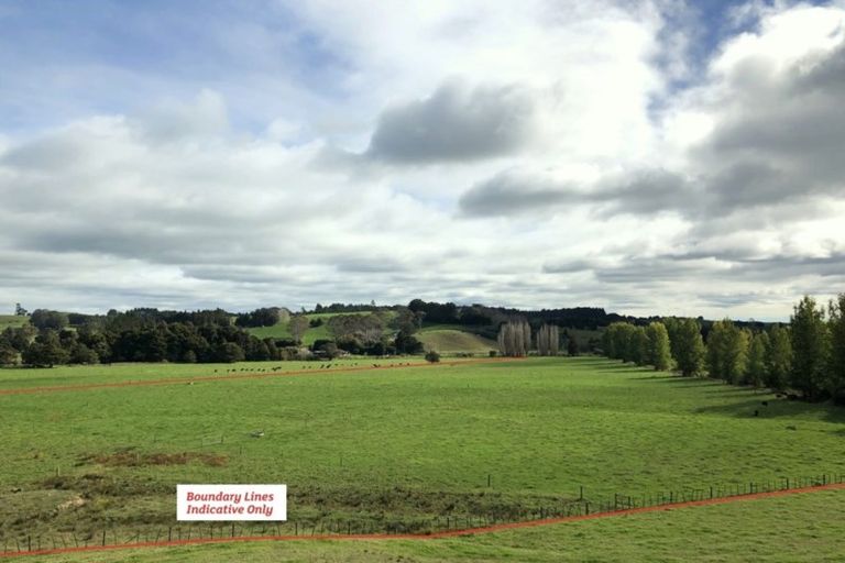 Photo of property in 4 Ngahuhu Road, Pakaraka, Moerewa, 0472