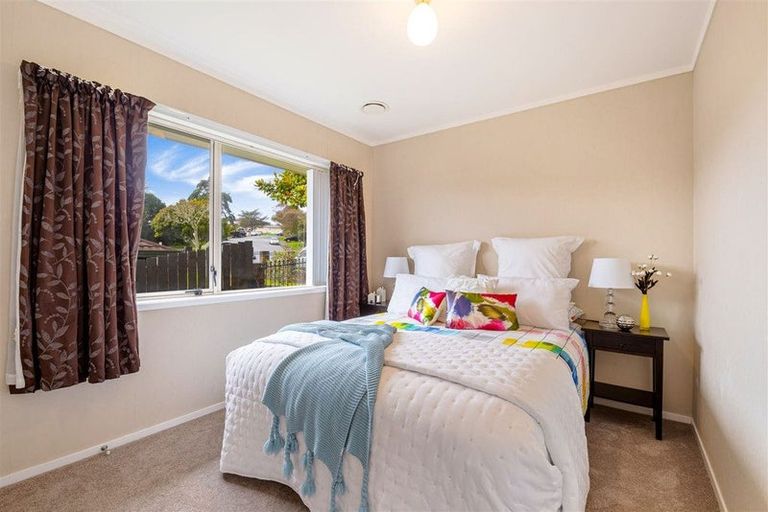 Photo of property in 9 Bayside Drive, Browns Bay, Auckland, 0630