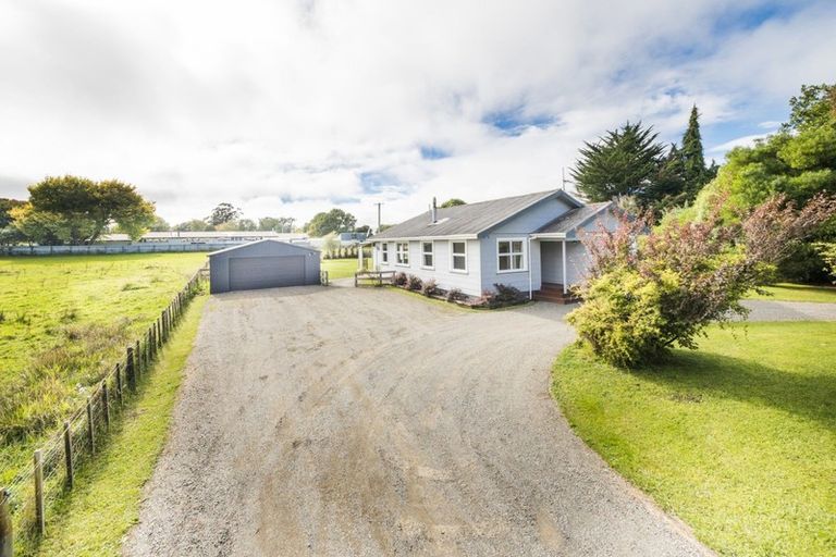 Photo of property in 2079 Kimbolton Road, Kiwitea, Feilding, 4777
