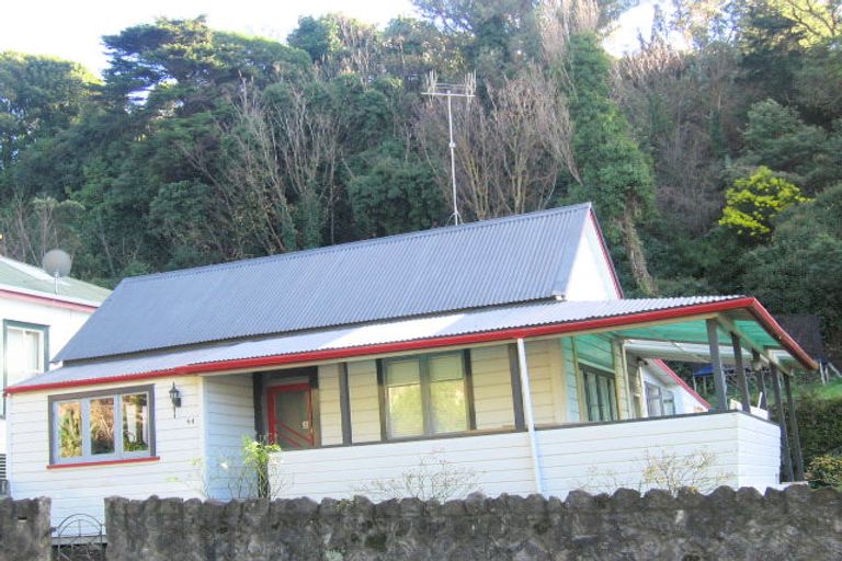 Photo of property in 44 Coote Road, Bluff Hill, Napier, 4110