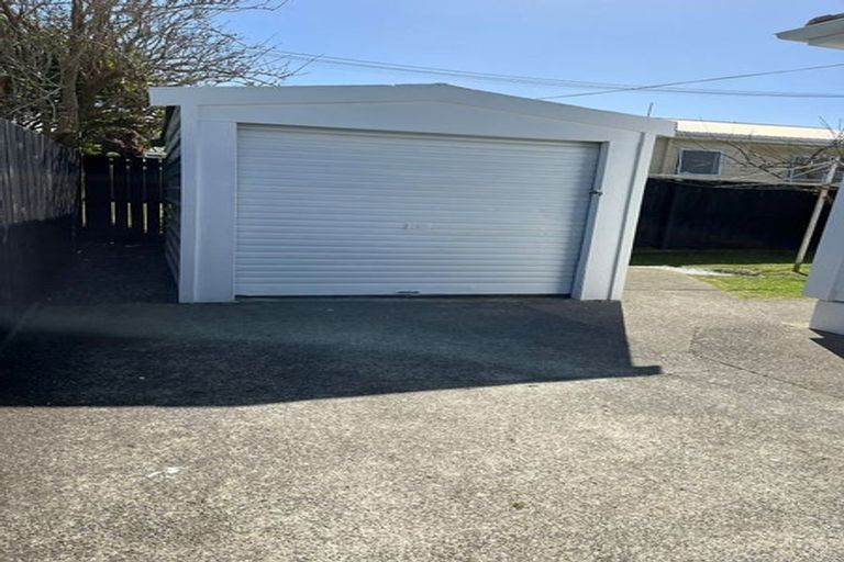 Photo of property in 9 Atiawa Crescent, Waiwhetu, Lower Hutt, 5010