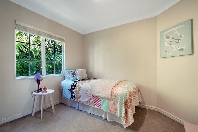 Photo of property in 13 Belvedere Court, West Harbour, Auckland, 0618