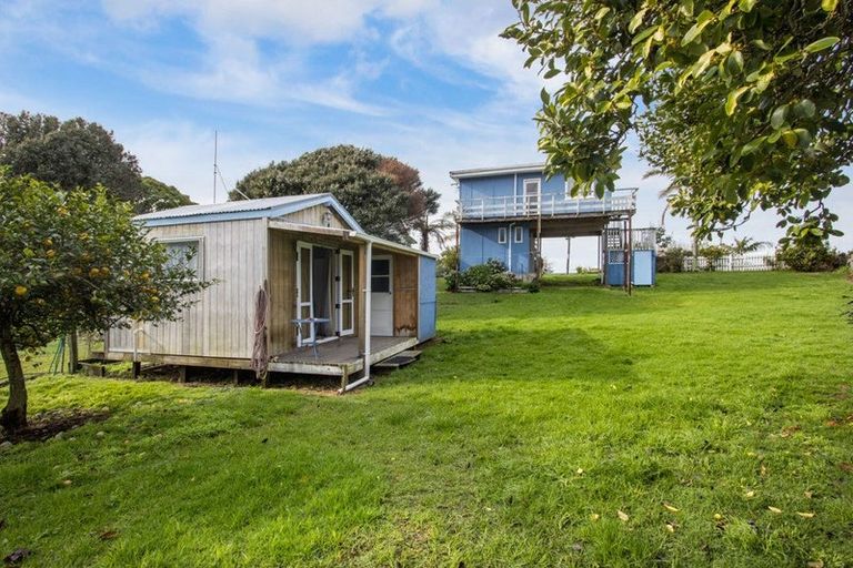 Photo of property in 54 Athenree Road, Athenree, Katikati, 3177