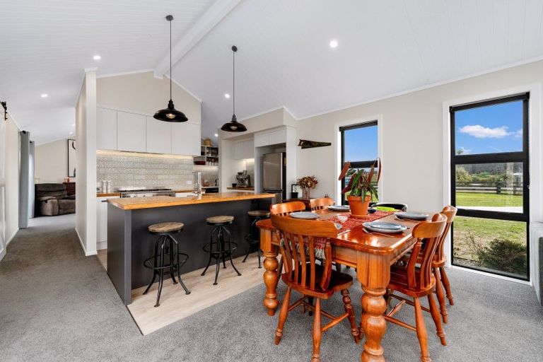 Photo of property in 19 Carex Grove, Foxton Beach, Foxton, 4815