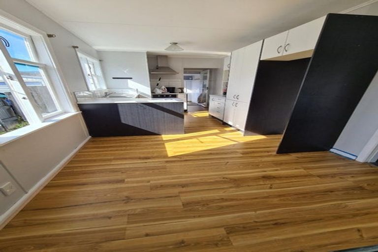 Photo of property in 5 Bythell Street, Wainuiomata, Lower Hutt, 5014