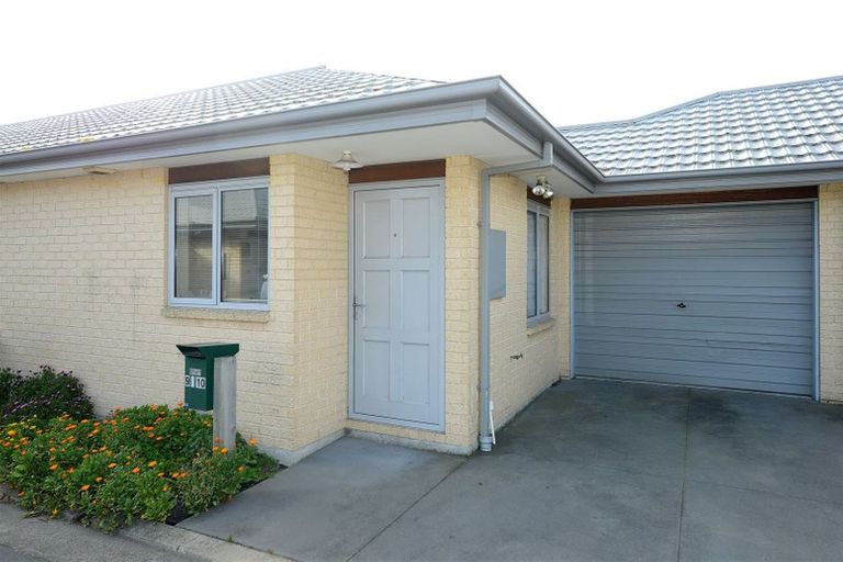 Photo of property in 9/10 Collins Street, Addington, Christchurch, 8024