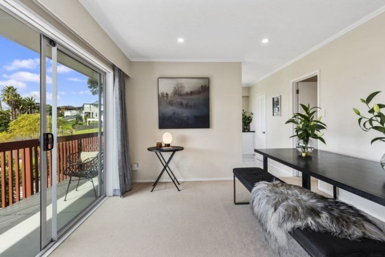 Photo of property in 4 Prestige Place, Castor Bay, Auckland, 0620