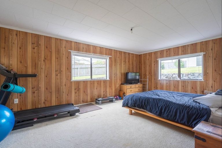 Photo of property in 34 Queens Road, Waikanae Beach, Waikanae, 5036