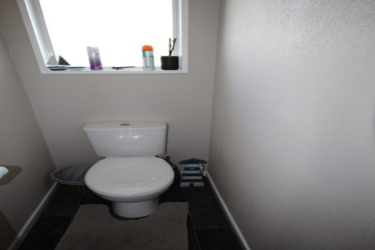 Photo of property in 12 Raglan Avenue, Cloverlea, Palmerston North, 4412