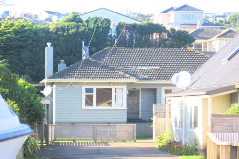 Photo of property in 40 Middleton Road, Johnsonville, Wellington, 6037