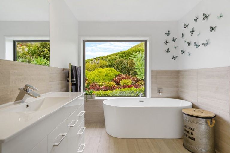 Photo of property in 709 Tairua Sh25 Road, Onemana, Whangamata, 3691