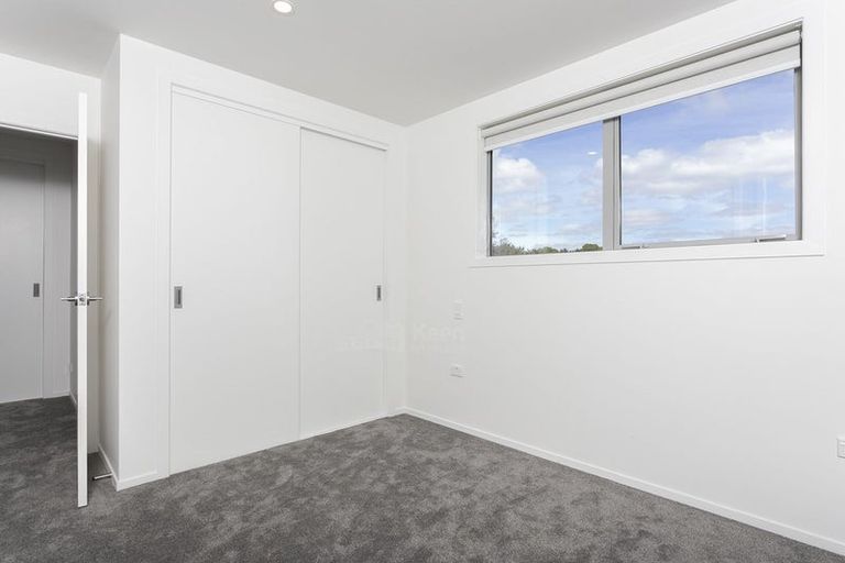 Photo of property in 6/22 Denver Avenue, Sunnyvale, Auckland, 0612